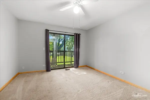 29W365 Thornwood LN #365, Warrenville, IL 60555