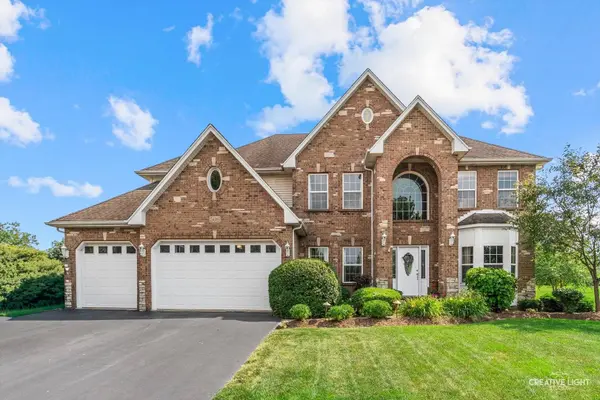 506 Simsbury CT, Oswego, IL 60543