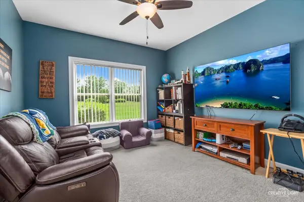 506 Simsbury CT, Oswego, IL 60543
