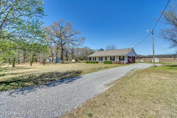 411 Parker Road, Pelahatchie, MS 39145