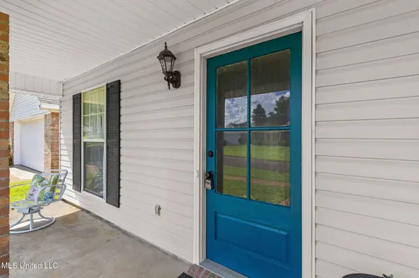 408 Oak Lawn Drive, Pearl, MS 39208