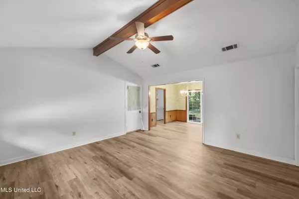 1918 Elaine Street, Jackson, MS 39204