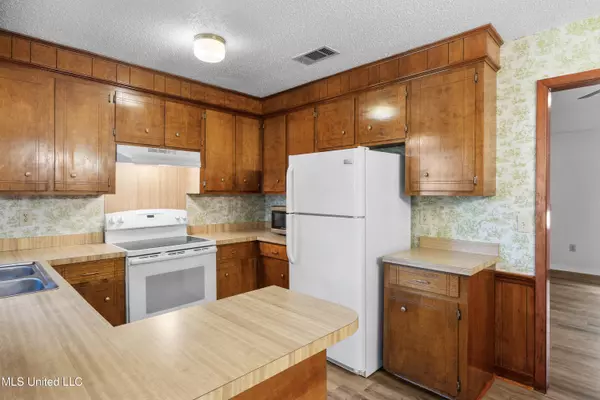 1918 Elaine Street, Jackson, MS 39204