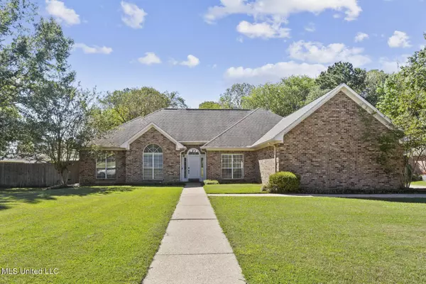 323 Woodlands Drive, Brandon, MS 39047