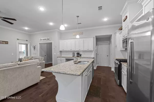 704 Parkdale Place, Brandon, MS 39042