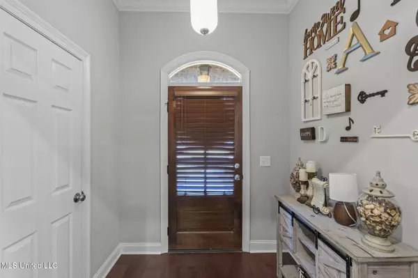 704 Parkdale Place, Brandon, MS 39042