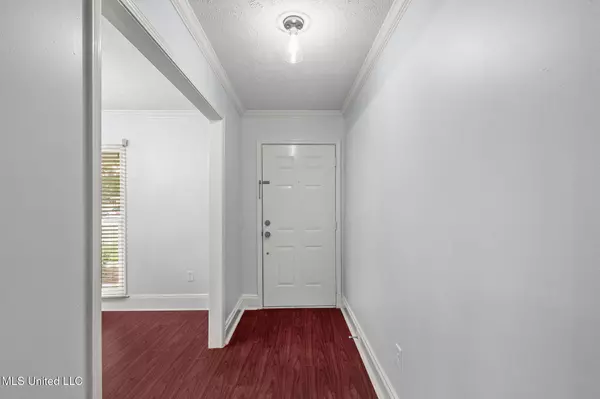 110 Oak Grove Drive, Brandon, MS 39047