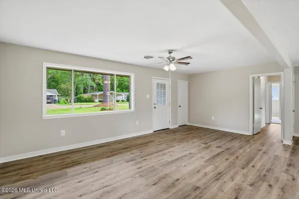 2329 Upper Drive, Pearl, MS 39208