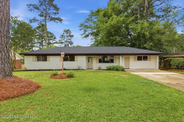 2329 Upper Drive, Pearl, MS 39208
