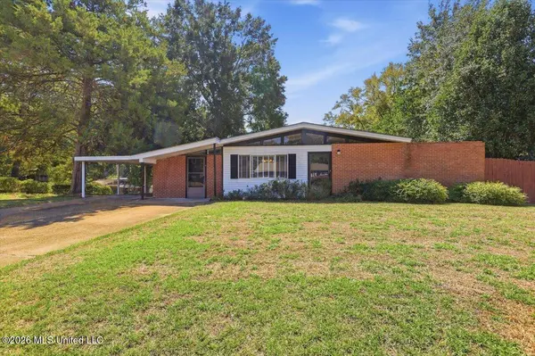 2141 Upper Drive