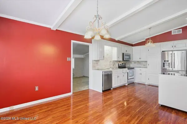 2141 Upper Drive, Pearl, MS 39208