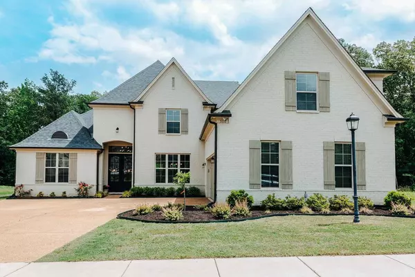 5118 LAWRENCEBURG LN E, Lakeland, TN 38002