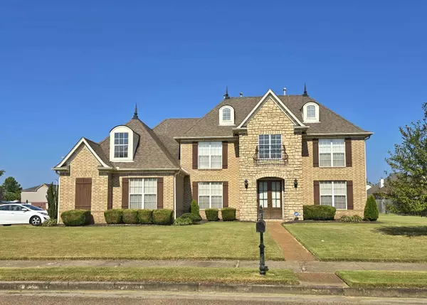 5151 SAWYER HOLLOW DR, Bartlett, TN 38002