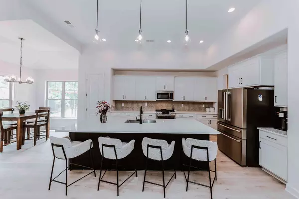 5118 LAWRENCEBURG LN E, Lakeland, TN 38002