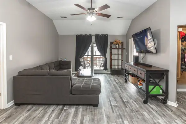 12150 OSBORNE GROVE DR, Arlington, TN 38002