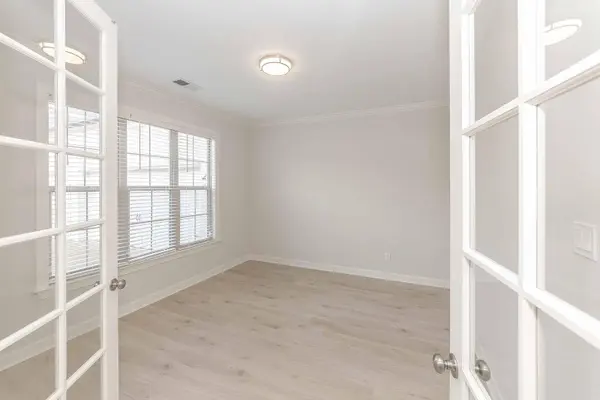 5143 E LAWRENCEBURG LN, Lakeland, TN 38002