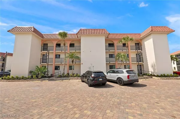 671 E Gulf DR #4D1, Sanibel, FL 33957