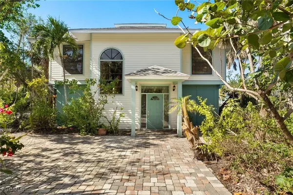 4631 Bowen Bayou RD, Sanibel, FL 33957
