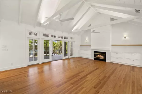 1517 Sand Castle RD, Sanibel, FL 33957