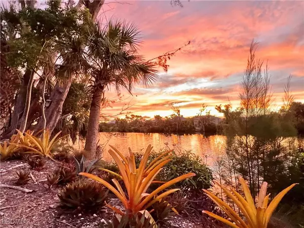 1390 Middle Gulf DR #E, Sanibel, FL 33957