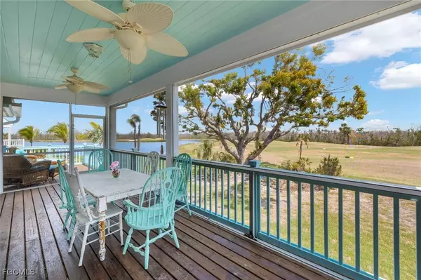 1425 Causey CT, Sanibel, FL 33957