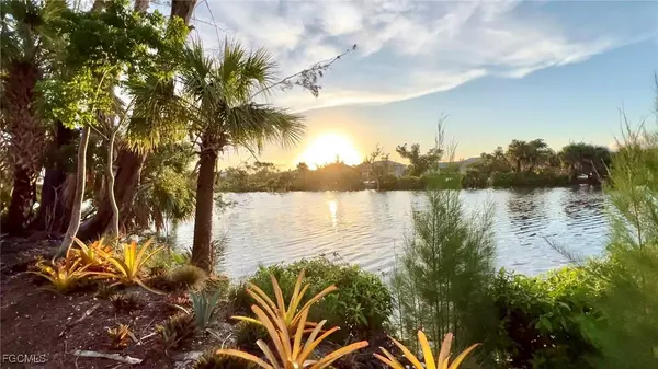 1390 Middle Gulf DR #E, Sanibel, FL 33957