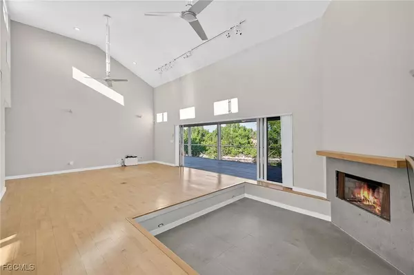 4400 Gulf Pines DR, Sanibel, FL 33957