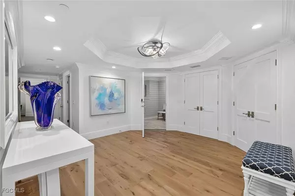 2549 W Gulf DR #106, Sanibel, FL 33957