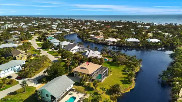 673 E Rocks DR, Sanibel, FL 33957