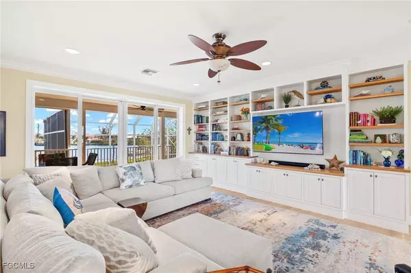 2391 Shop RD, Sanibel, FL 33957