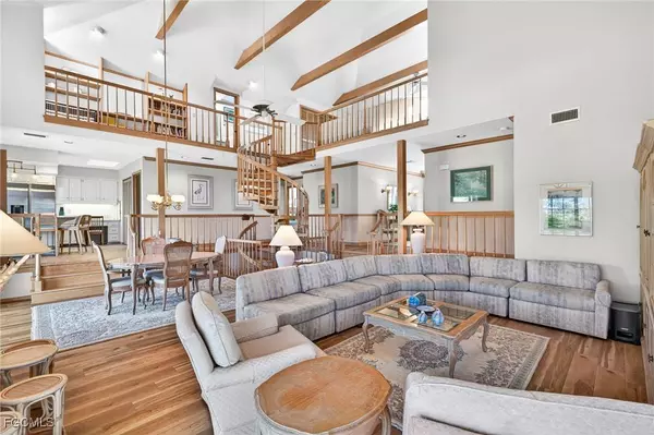 1422 Sanderling CIR, Sanibel, FL 33957