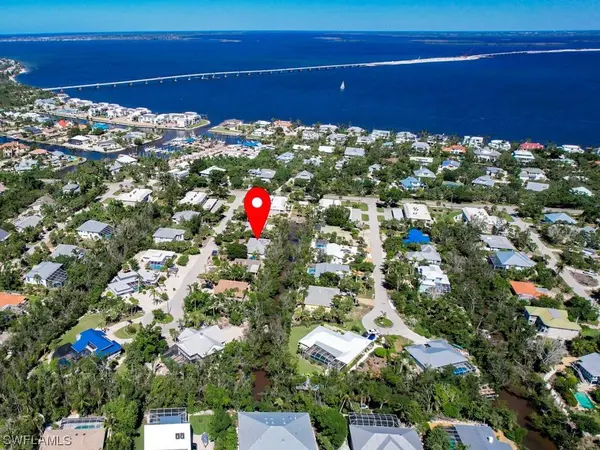 1113 Skiff PL, Sanibel, FL 33957