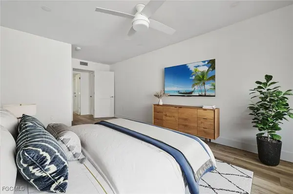 1610 Middle Gulf DR #F2, Sanibel, FL 33957