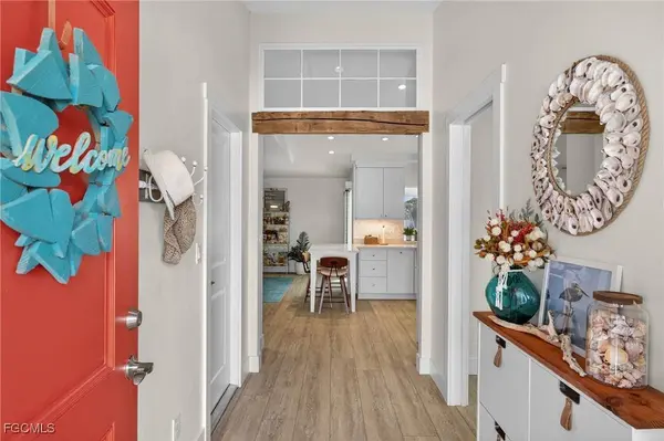 731 Durion CT, Sanibel, FL 33957