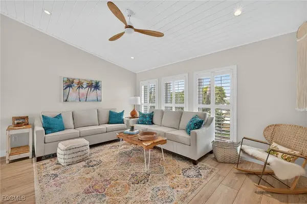 731 Durion CT, Sanibel, FL 33957