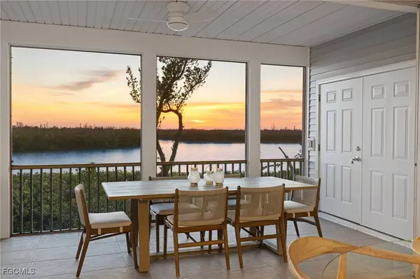 5423 Shearwater DR, Sanibel, FL 33957