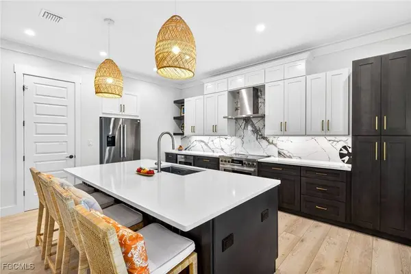 1160 Buttonwood LN, Sanibel, FL 33957