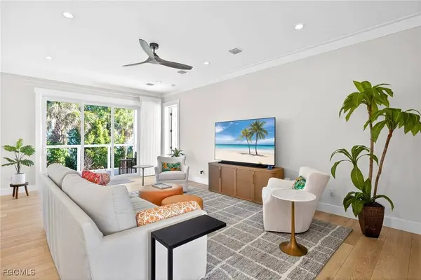 1160 Buttonwood LN, Sanibel, FL 33957