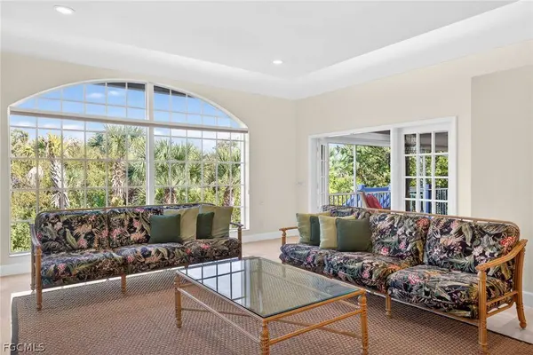 205 Daniel DR, Sanibel, FL 33957