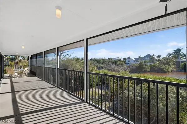 4562 Bowen Bayou RD, Sanibel, FL 33957