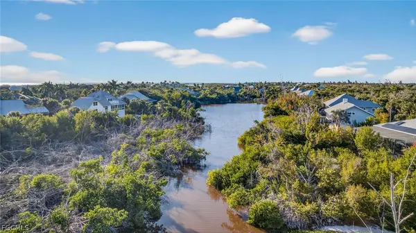 4562 Bowen Bayou RD, Sanibel, FL 33957