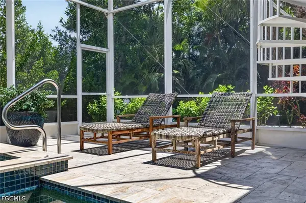 1901 Sanibel Bayou RD, Sanibel, FL 33957