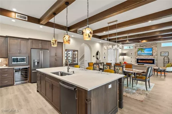 461 Lake Murex CIR, Sanibel, FL 33957