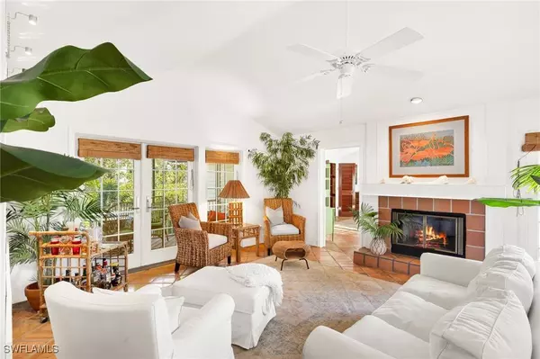 213 Daniel DR, Sanibel, FL 33957