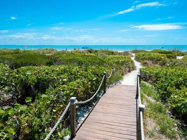 627 Nerita ST #F-3, Sanibel, FL 33957