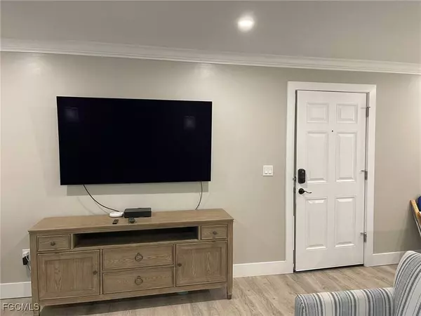 845 E Gulf DR #811, Sanibel, FL 33957