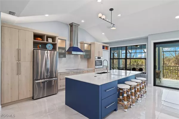 1890 Middle Gulf DR, Sanibel, FL 33957