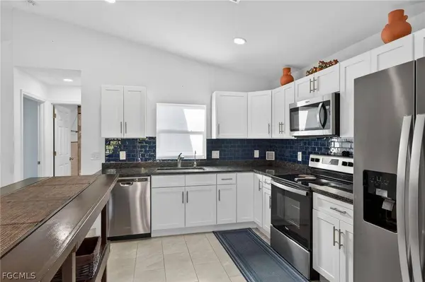 11249 / 11261 6th AVE, Punta Gorda, FL 33955