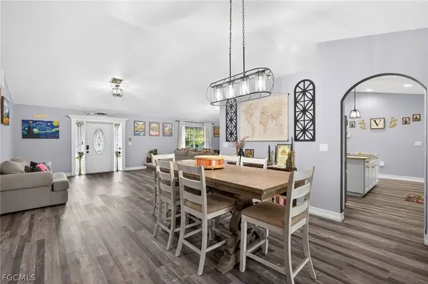 2807 52nd ST SW, Lehigh Acres, FL 33976