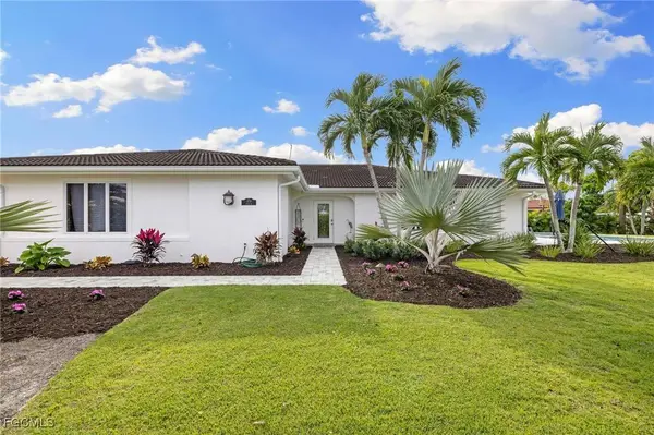 979 Whelk DR, Sanibel, FL 33957